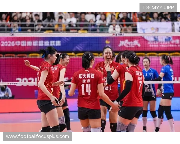 中国女排在亚洲锦标赛逆转夺冠展现团队无限潜力